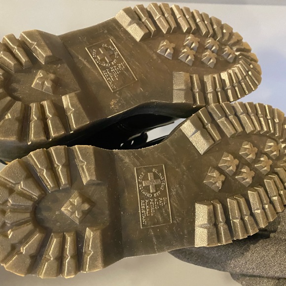 Dr Martin platform boot - Picture 4 of 4